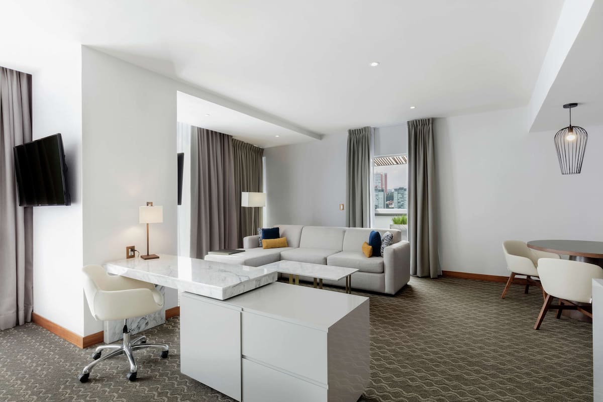 Premium-Suite, 1 King-Bett, Nichtraucher, Terrasse