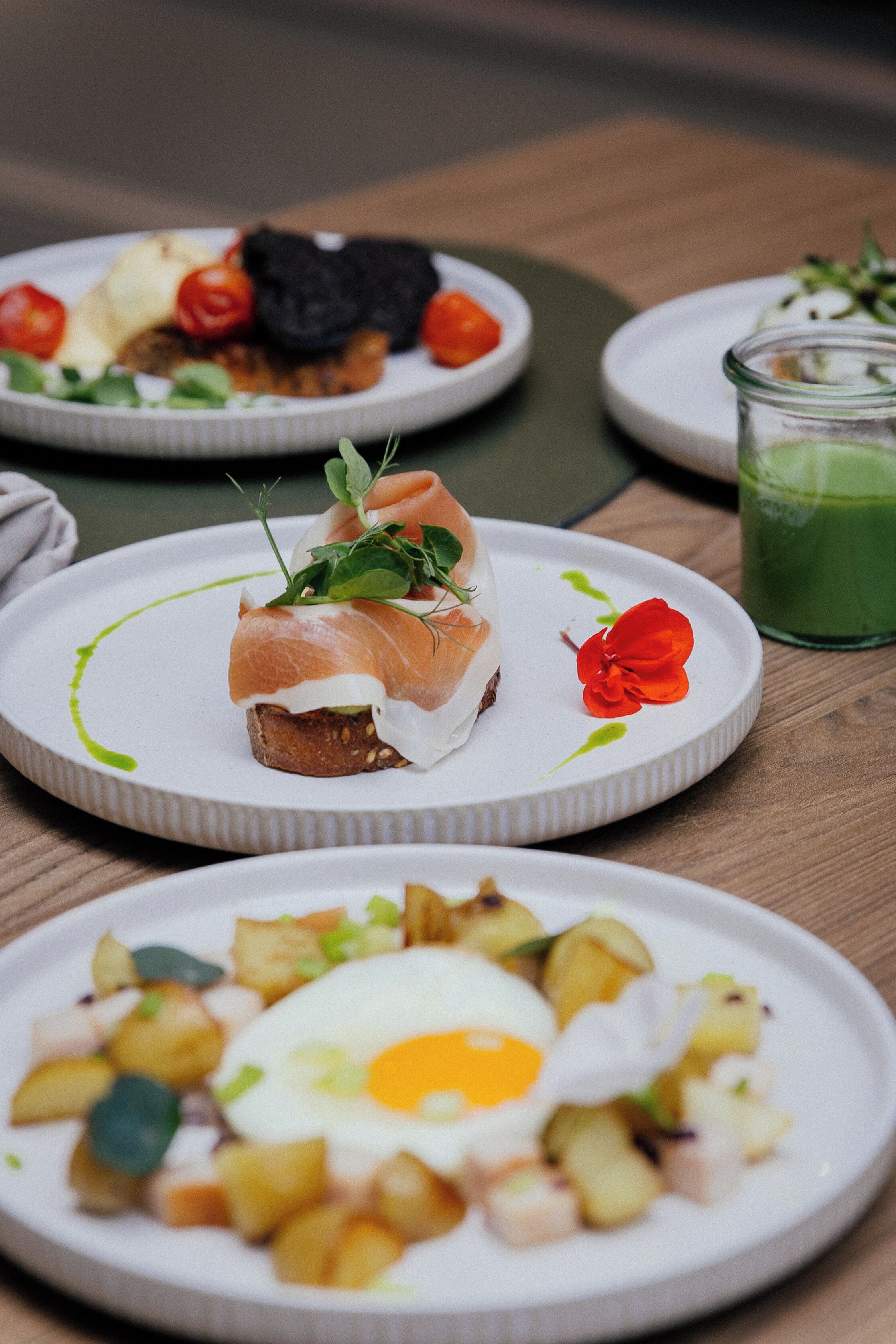 daily buffet breakfast (eur 25 per person)