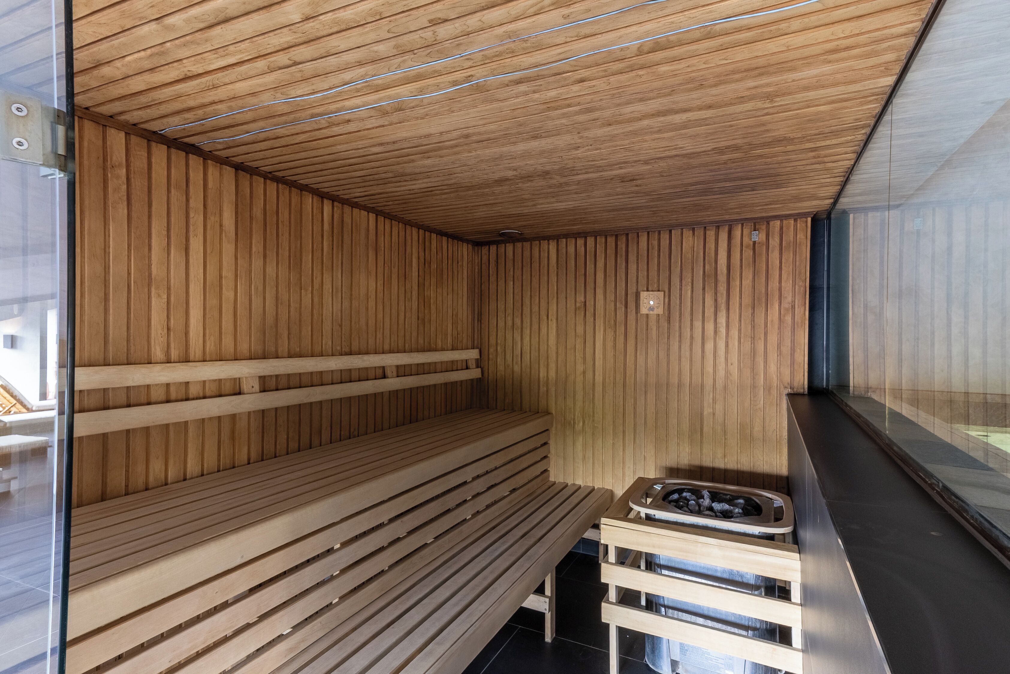 indoor pool, pool loungers