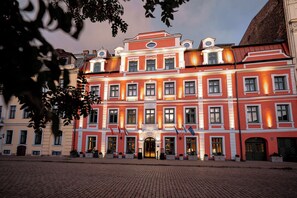 Front of property - evening/night - Pullman Riga Old Town (Renovated 2025) (Riga)
