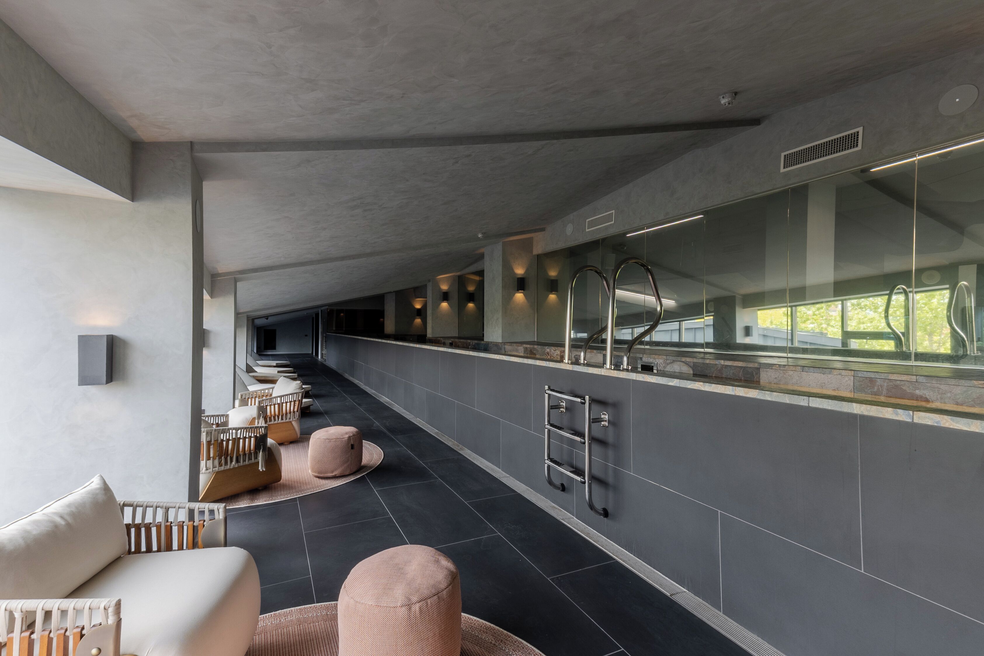 indoor pool, pool loungers