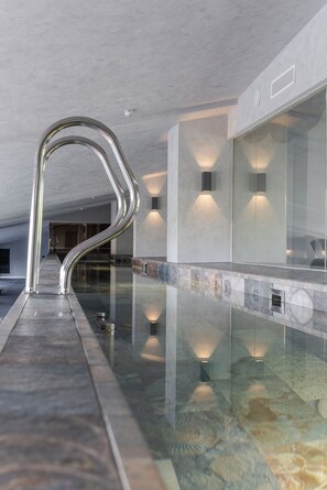 Indendørs pool, liggestole