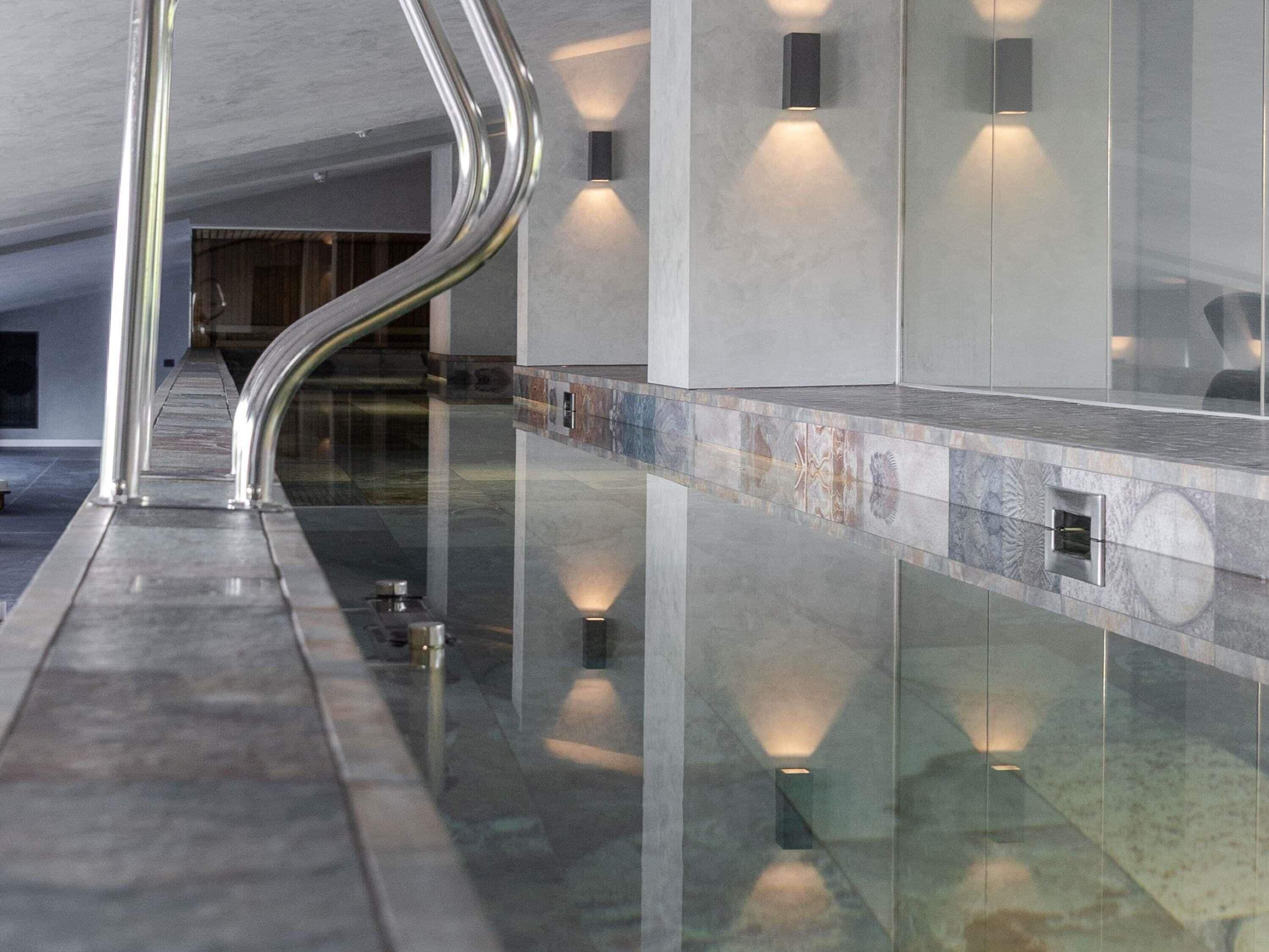 사우나, 전신 트리트먼트, 바디 스크럽, 페이셜 트리트먼트, 2 개의 트리트먼트룸