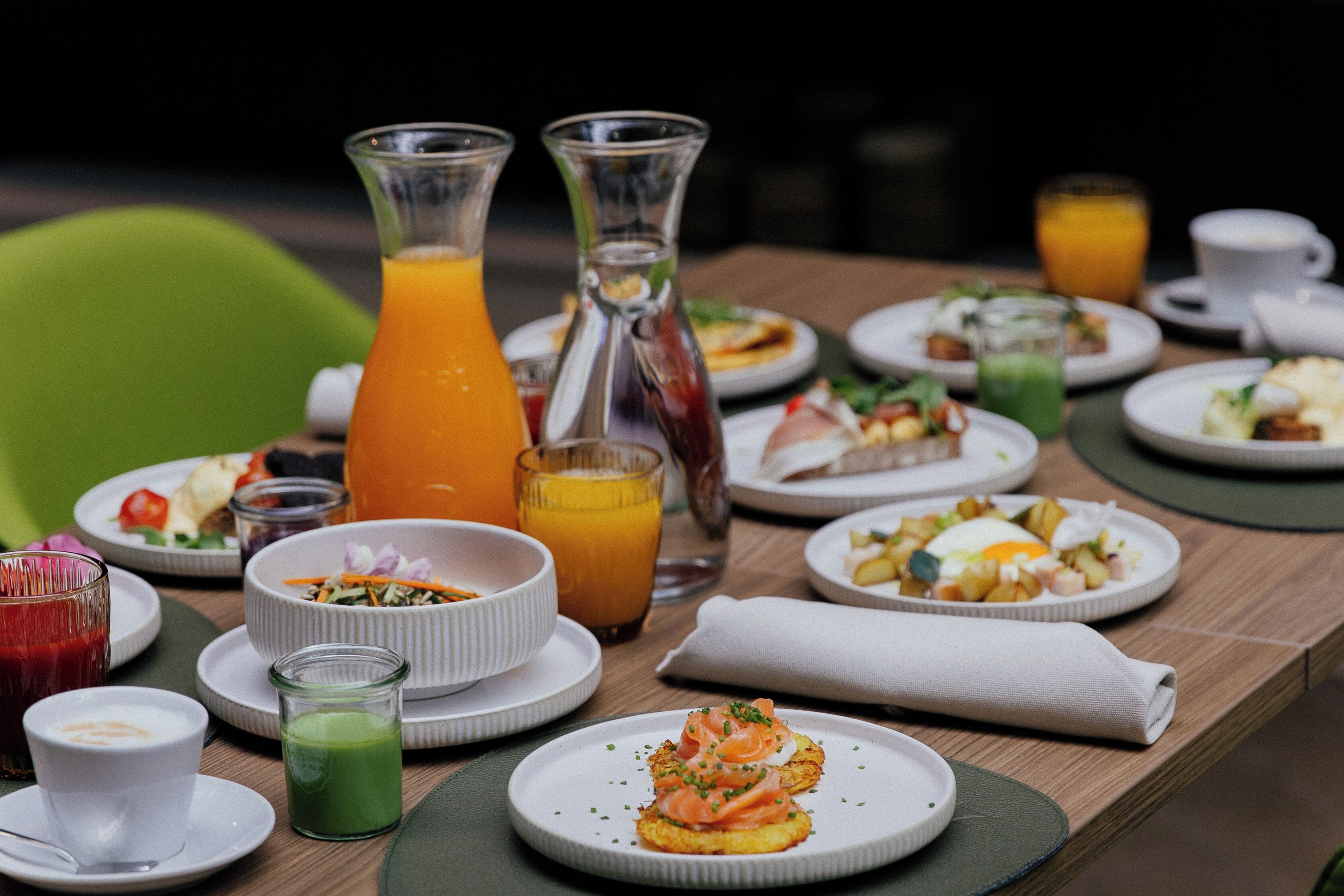 daily buffet breakfast (eur 25 per person)