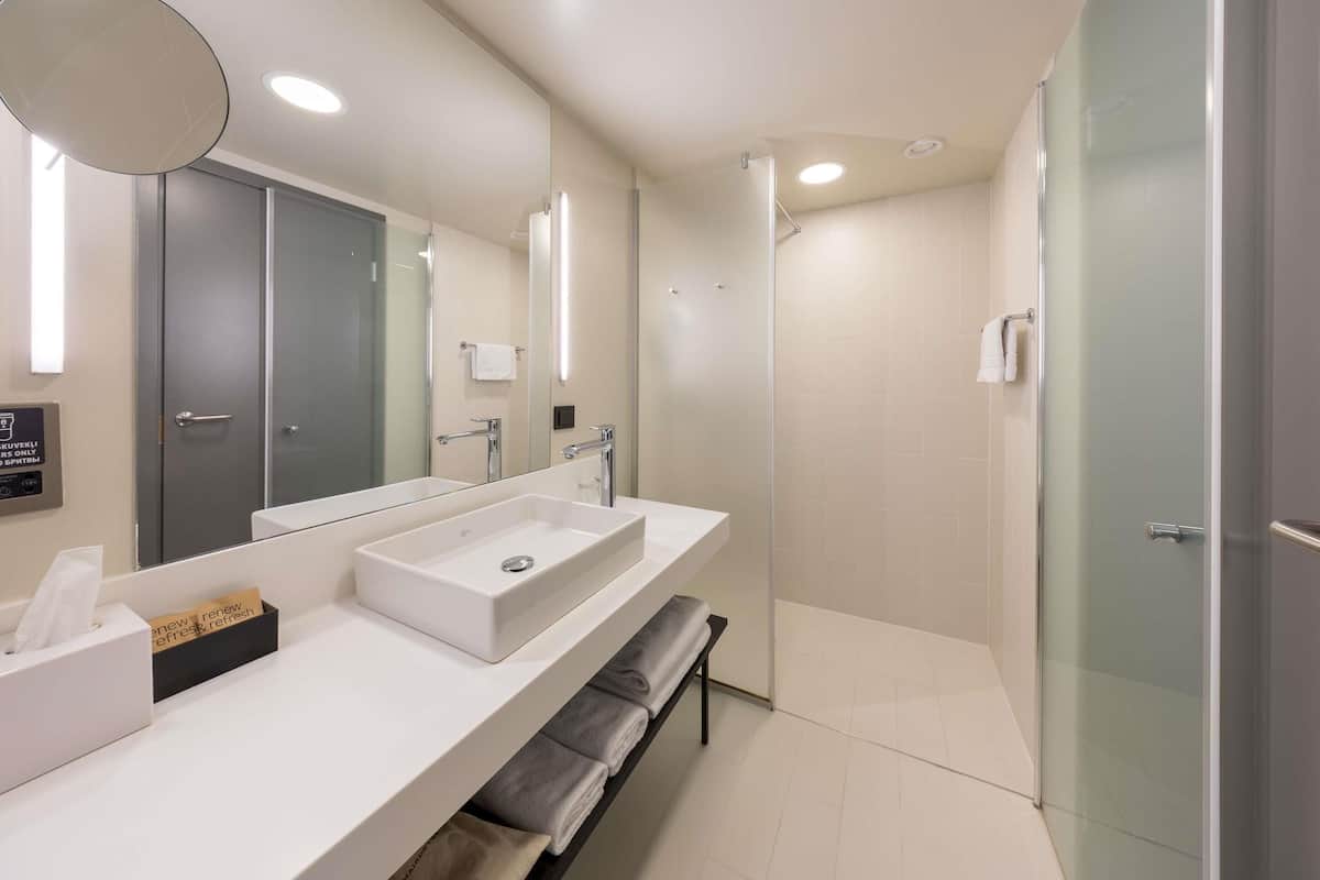 Minibar, in-room safe, desk, blackout drapes