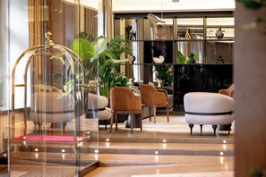 Sala de estar en el lobby