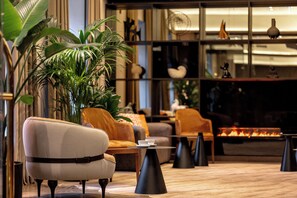 Sala de estar en el lobby