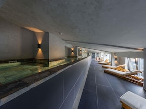 Indoor pool, pool loungers