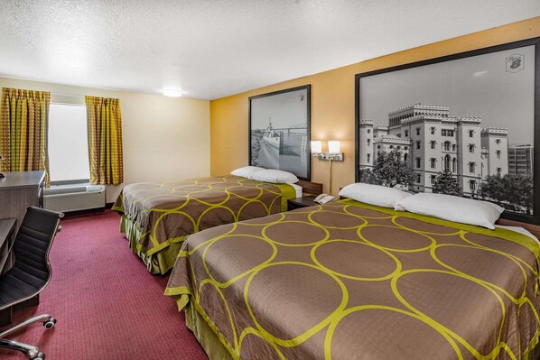 ห้องพัก, เตียงควีนไซส์ 2 เตียง, สูบบุหรี่ได้ | โต๊ะทำงาน, พื้นที่ทำงานแบบใช้แล็ปท็อป, เตารีด/โต๊ะรีดผ้า, Wi-Fi ฟรี