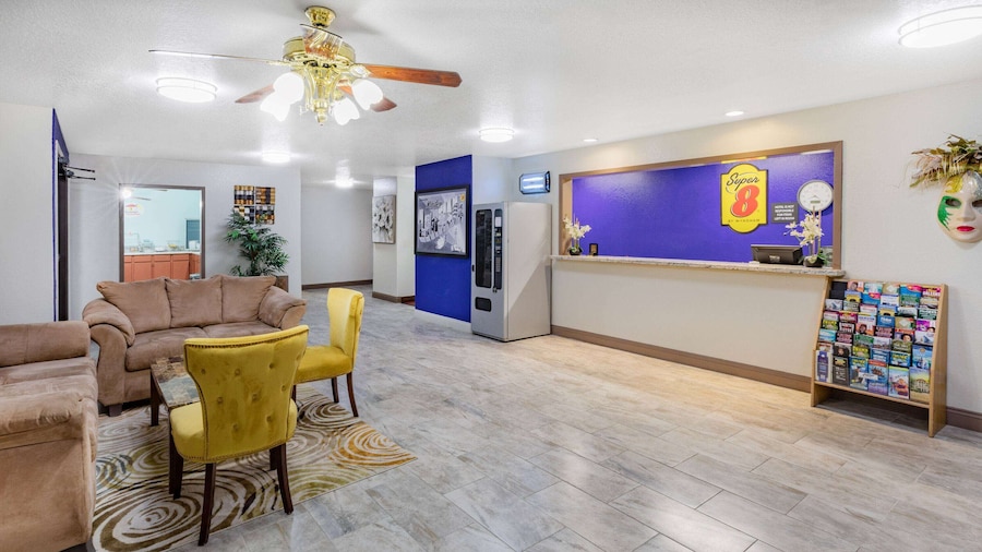 Super 8 by Wyndham Kinder/Coushatta near Casino