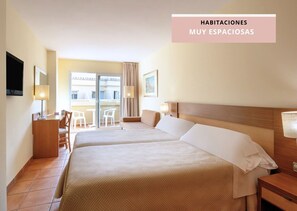 Minibar, in-room safe, desk, blackout drapes - Hotel RH Casablanca & Suites By Hoteles RH (Peniscola)