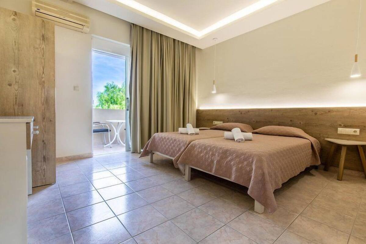 Family Room, 2 Bedrooms | Desk, blackout drapes, soundproofing, WiFi (free)
