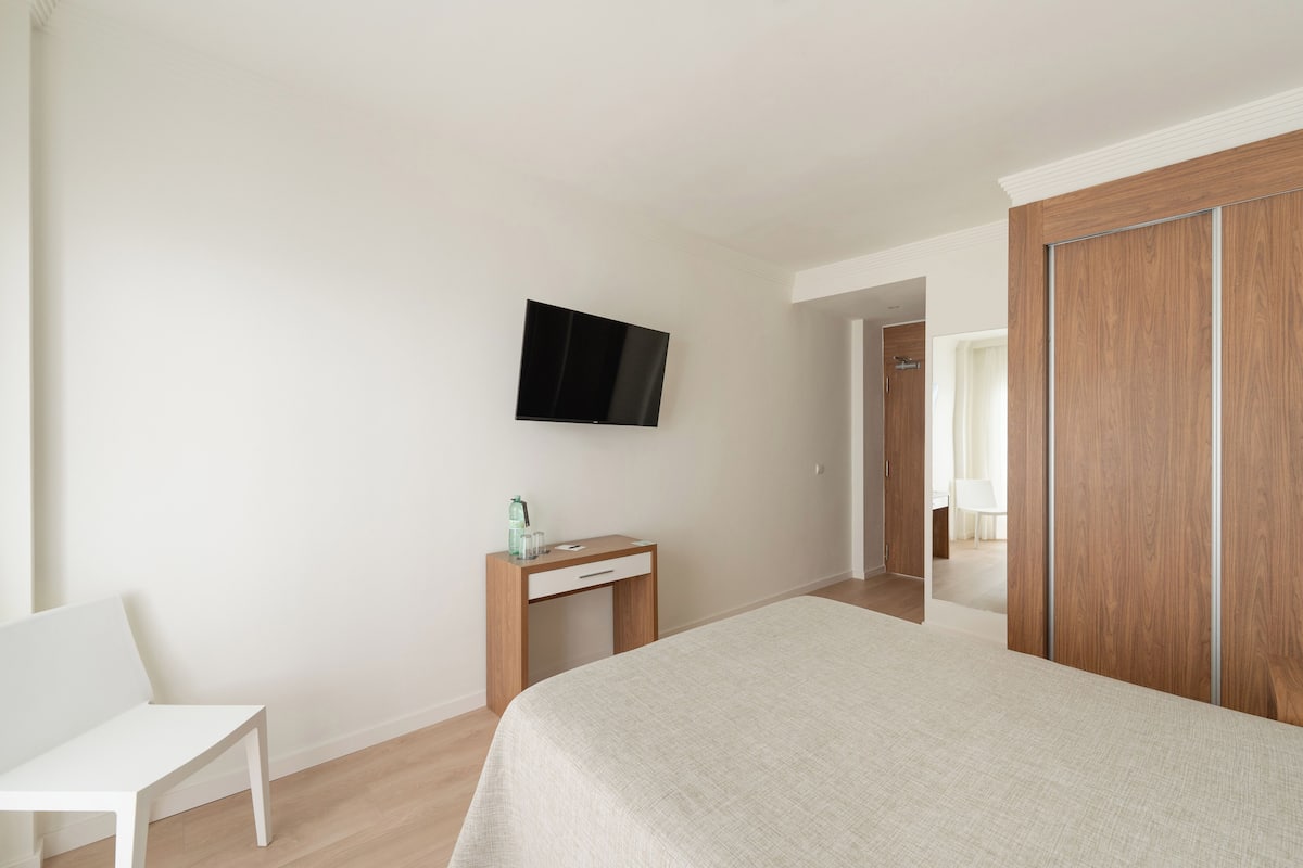 Minibar, desk, blackout drapes, iron/ironing board (on request)