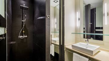 Shower, eco-friendly toiletries, hair dryer, towels