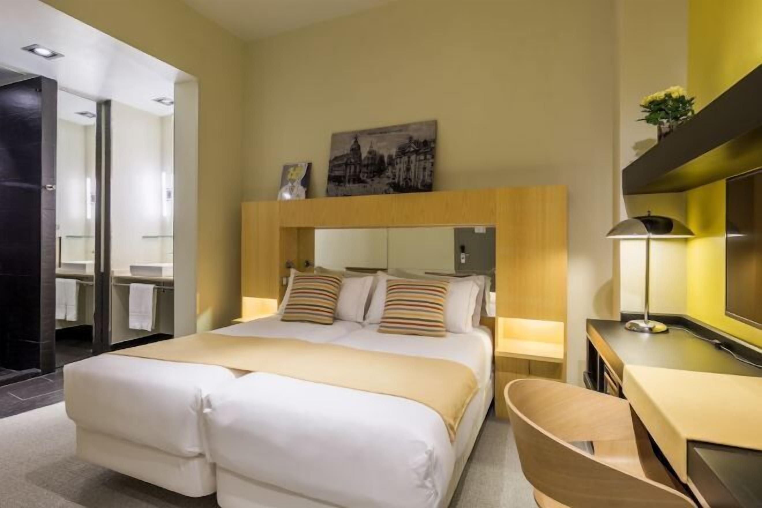 Minibar, in-room safe, desk, blackout curtains