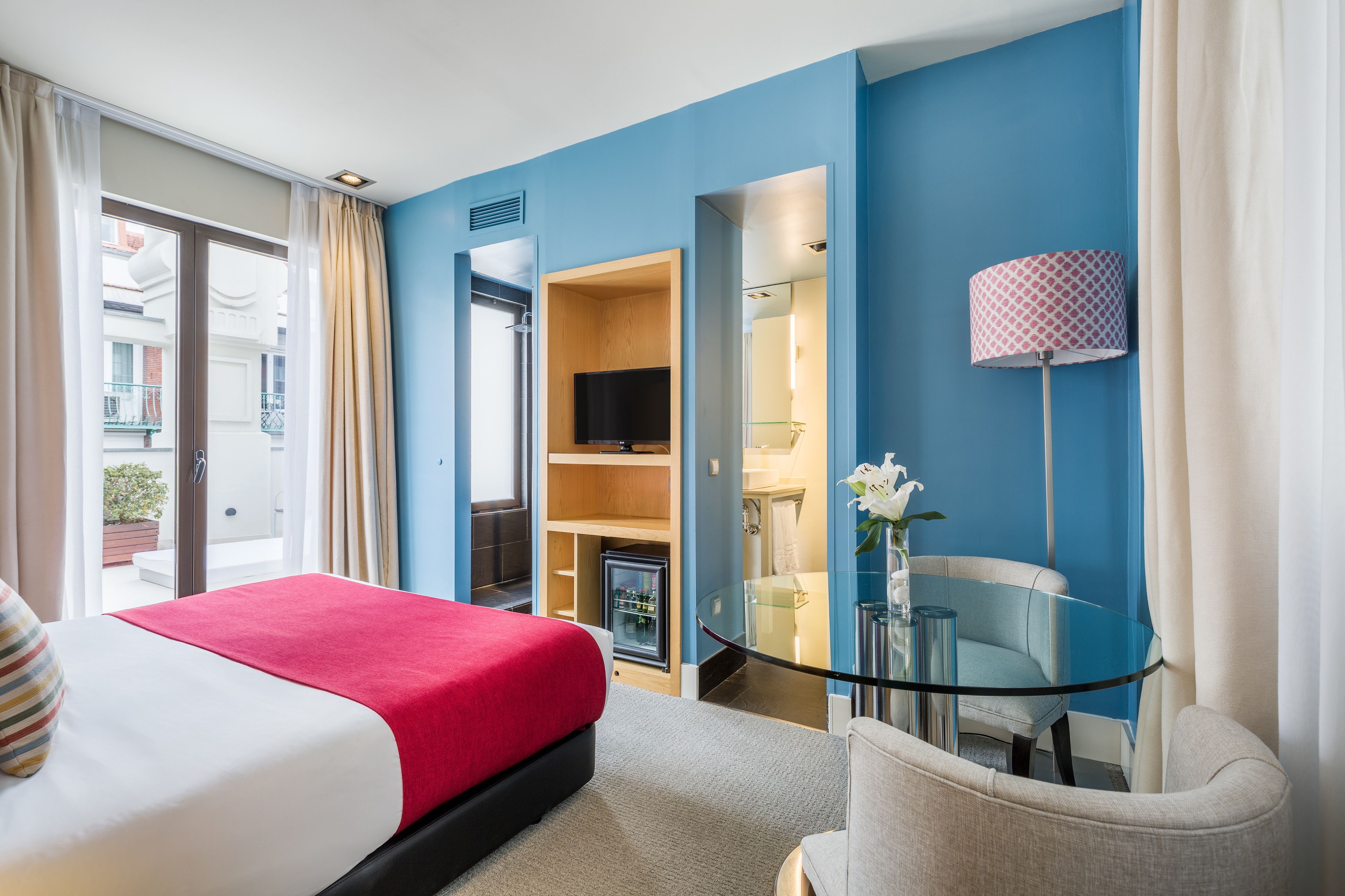 executive double room, terrace | 1 bedroom, minibar, in-room safe, desk