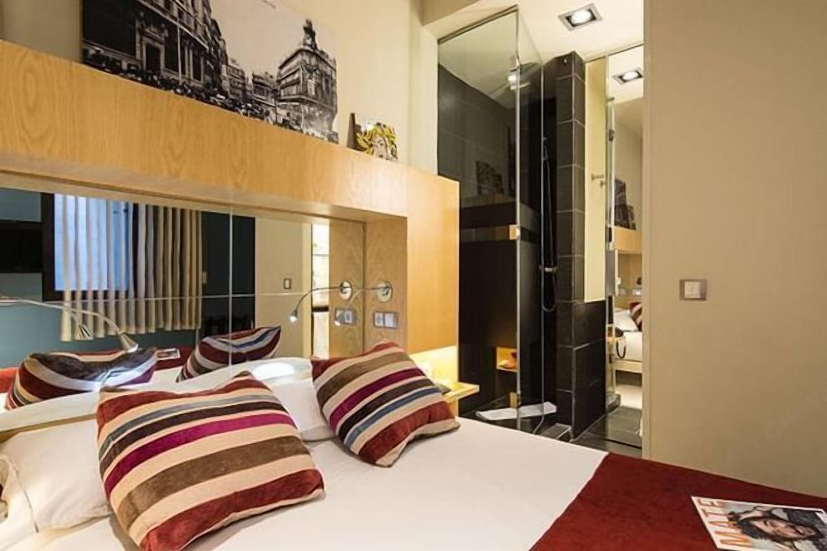 Minibar, in-room safe, desk, blackout curtains