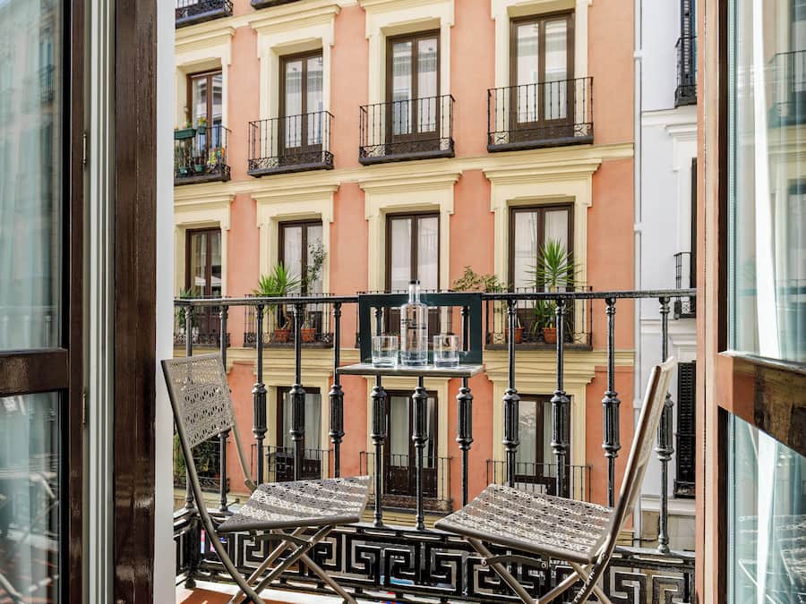 Minibar, coffres-forts dans les chambres, bureau, chambres insonorisées