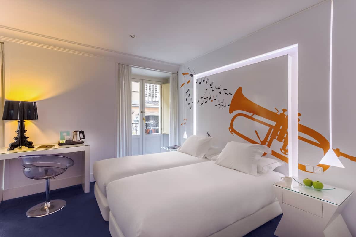Minibar, in-room safe, desk, soundproofing