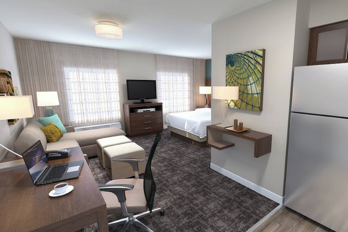 Studio Suite, 1 Queen Bed with Sofa bed, Kitchen