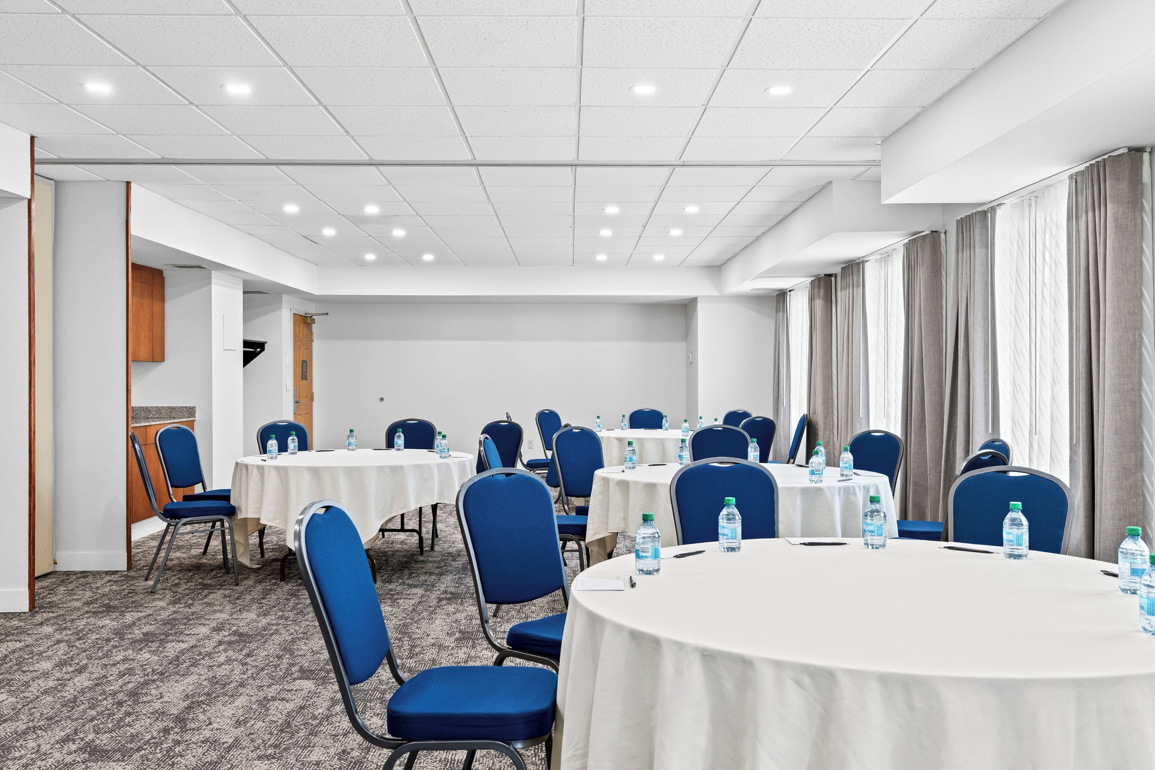 Foto - Staybridge Suites Calgary Airport by IHG