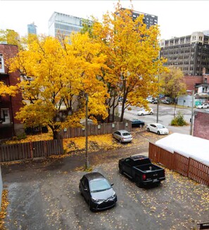 Aparcamiento sin asistencia gratuito