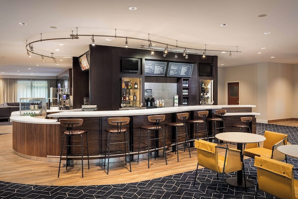 Frühstück, Abendessen, amerikanische Küche, Blick auf den Pool