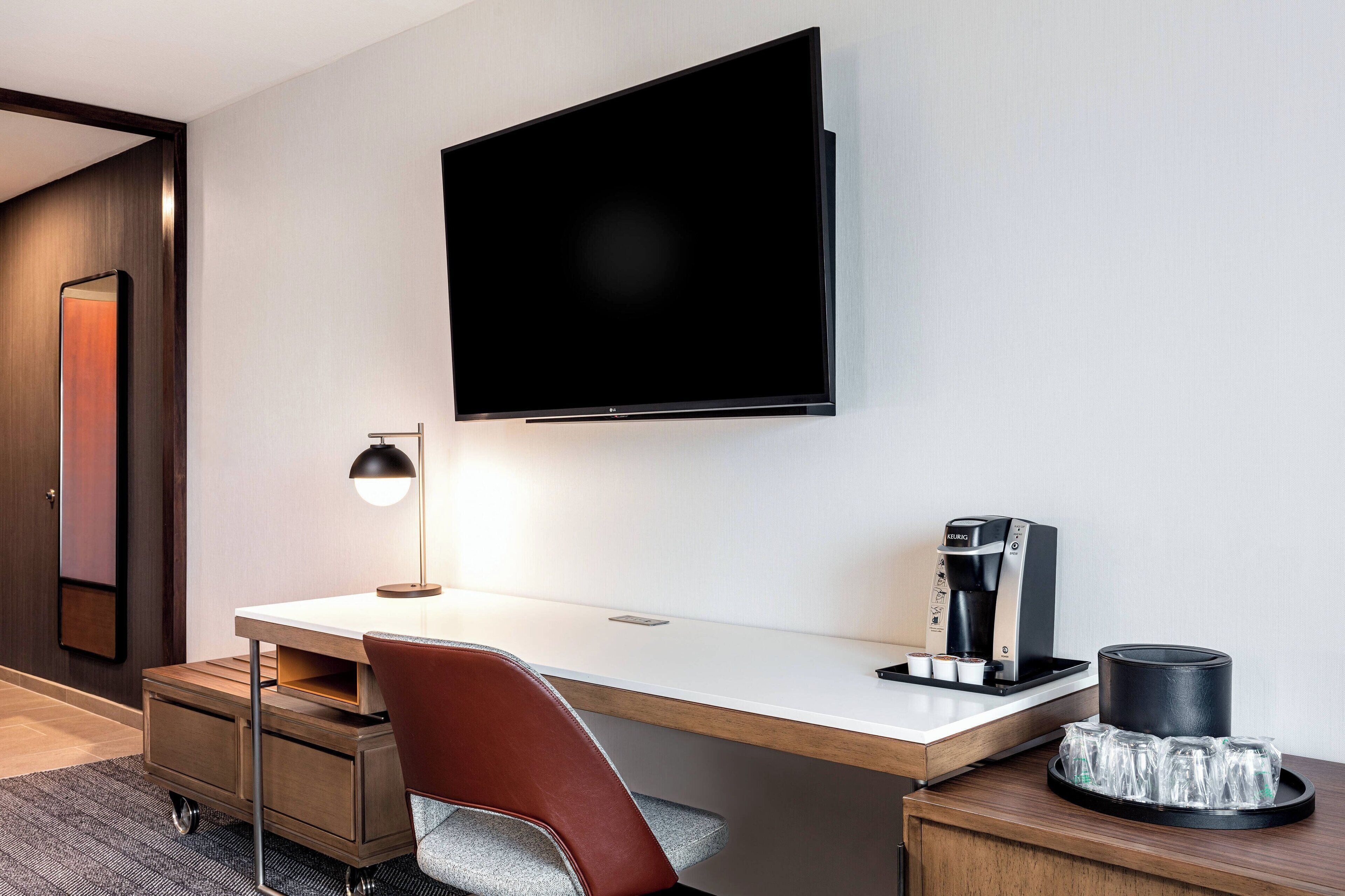 1 bedroom, desk, blackout curtains, soundproofing