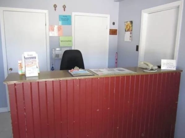 Lobby - Skyways Motel Muskoka Gravenhurst ON 11 (Gravenhurst)