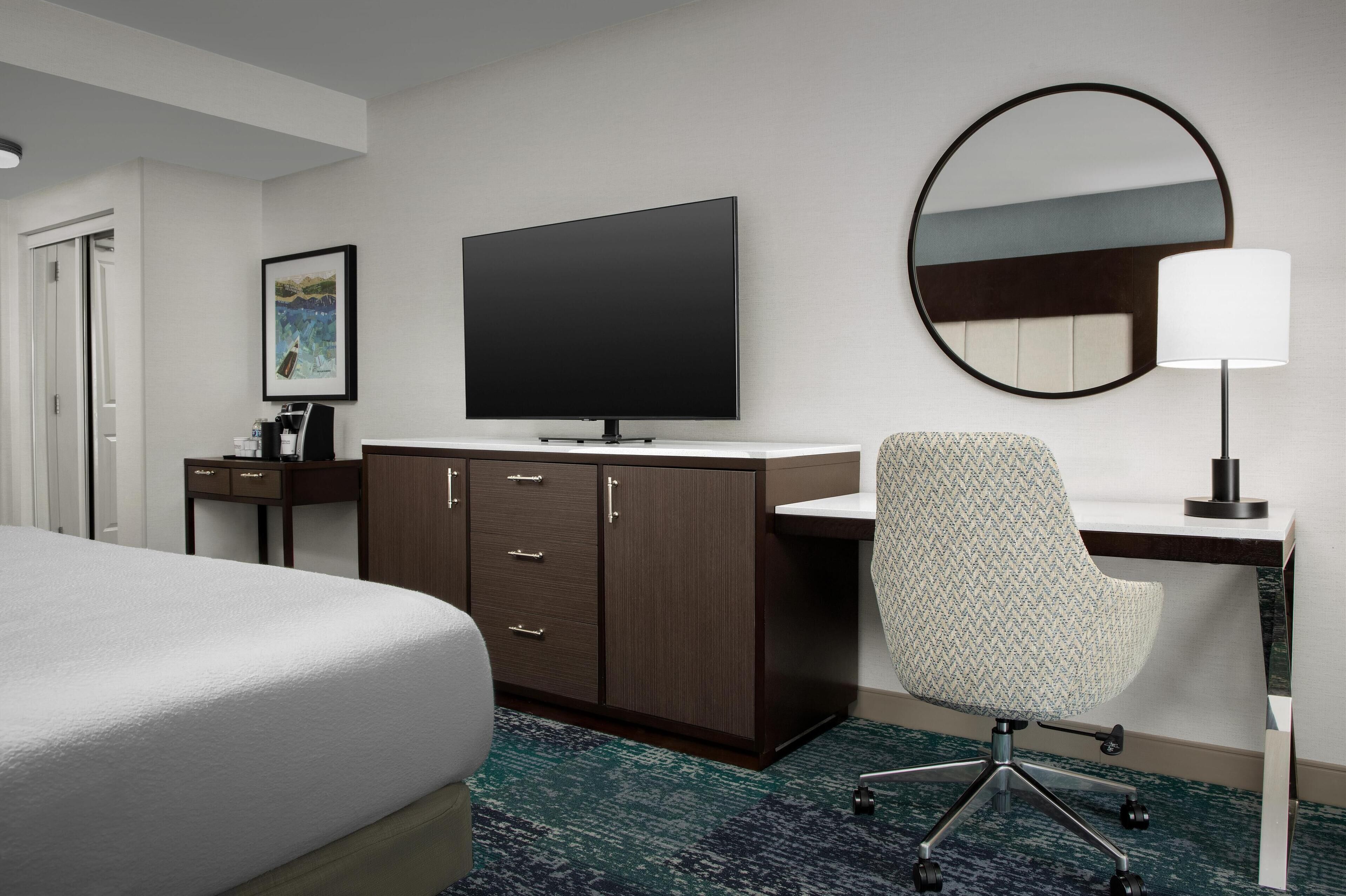 Premium bedding, pillowtop beds, in-room safe, desk