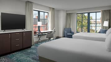 客房, 2 张大床 (Drinks-Snacks, Mini Fridge/Microwave) | 高档床上用品、加厚床垫、客房内保险箱、办公桌