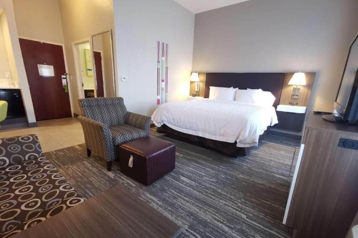Premium bedding, down comforters, pillowtop beds, in-room safe