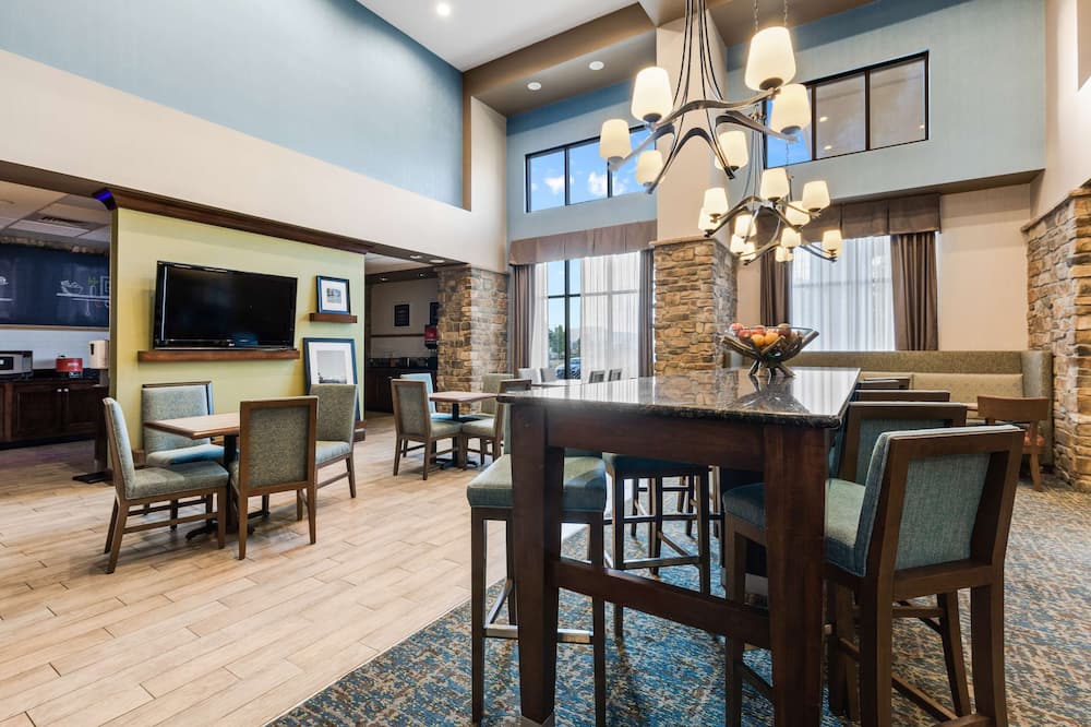 Hampton Inn & Suites Colorado Springs/Air Force Academy