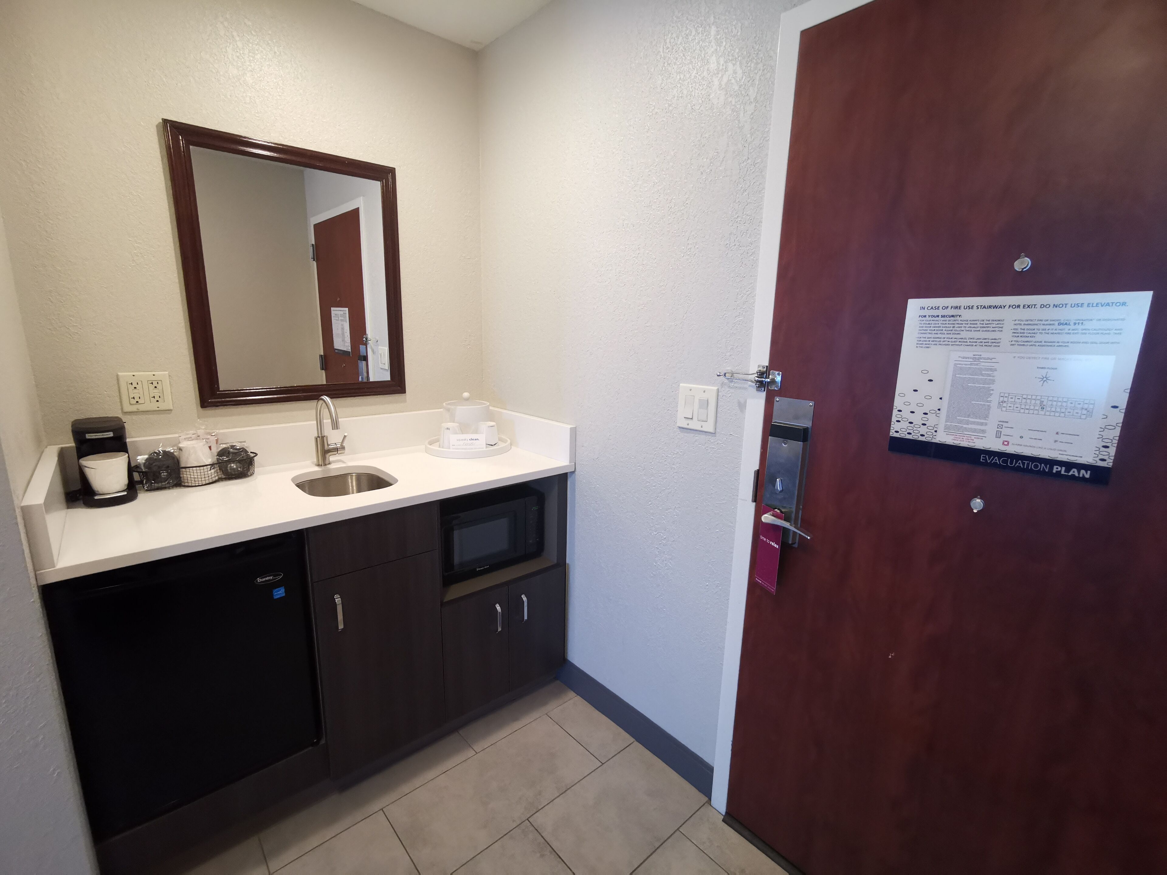 suite, 1 king bed, accessible, non smoking | premium bedding, down duvets, pillow-top beds, in-room safe