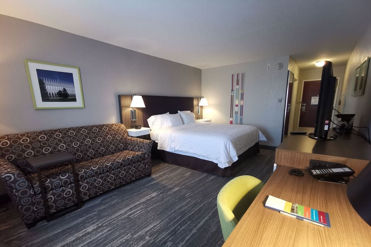 Premium bedding, down comforters, pillowtop beds, in-room safe