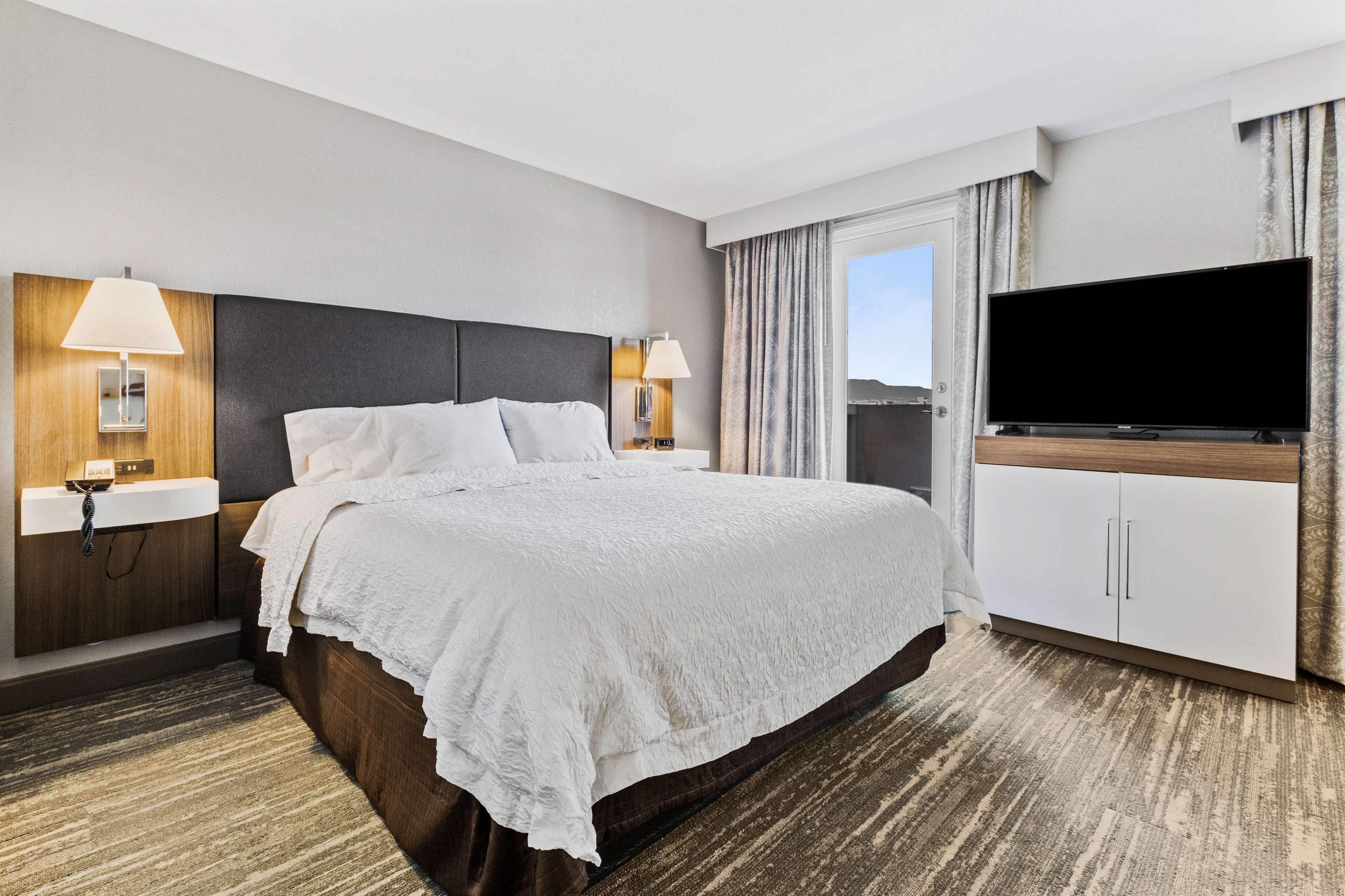 king studio mountain view/balcony | premium bedding, down duvets, pillow-top beds, in-room safe