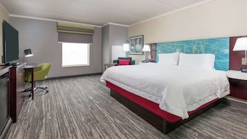 Deluxe Room, 1 King Bed, Non Smoking | Premium bedding, desk, blackout drapes, free cribs/infant beds