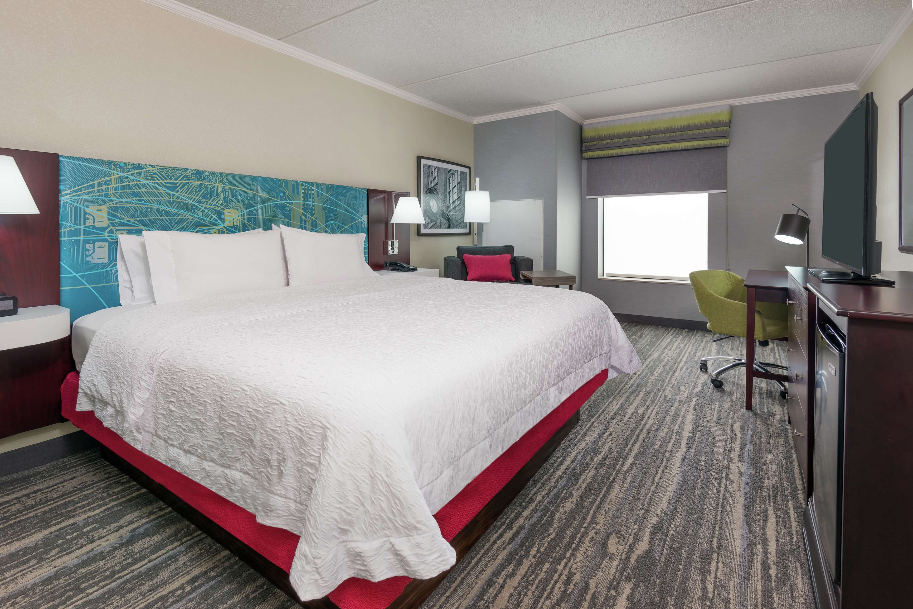 premium bedding, desk, blackout curtains, free cots/infant beds