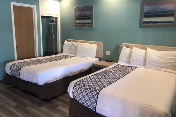 Room, 2 Double Beds | Free WiFi, bed sheets