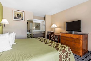 Desk, iron/ironing board, free WiFi, bed sheets - Rodeway Inn Augusta South (Augusta)