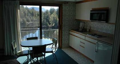 Prague Inn Suites And Cottages