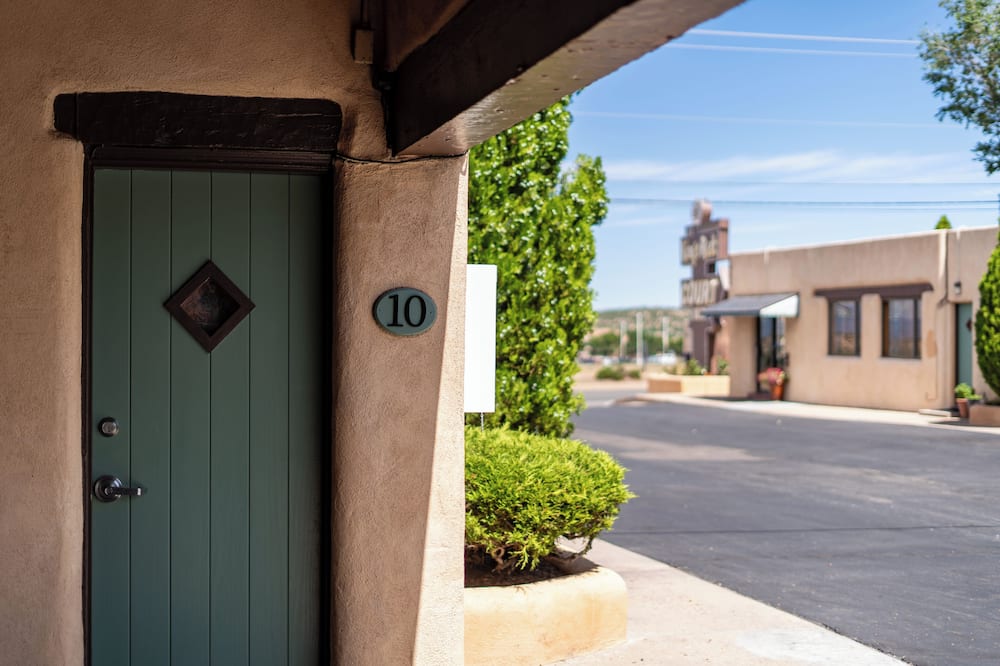 King's Rest Court Inn