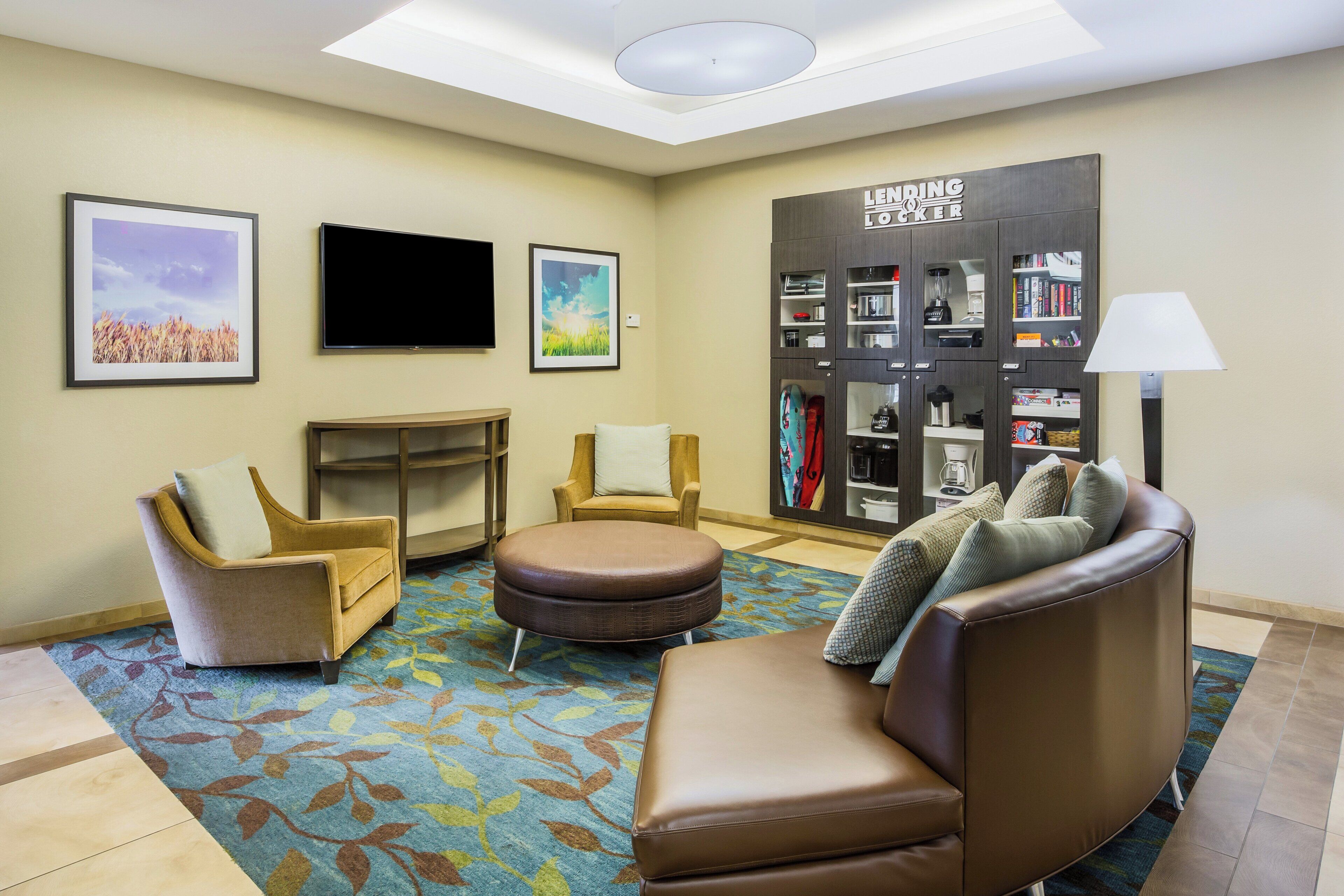 Photo - Candlewood Suites Virginia Beach Town Center by IHG