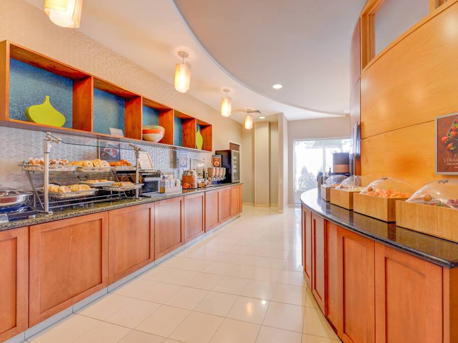 Desayuno buffet incluido todos los días