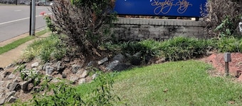 Loyalty Inn Rockingham