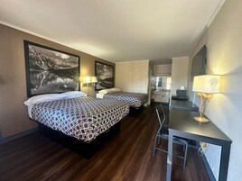 Cortinas opacas, wifi gratis, ropa de cama