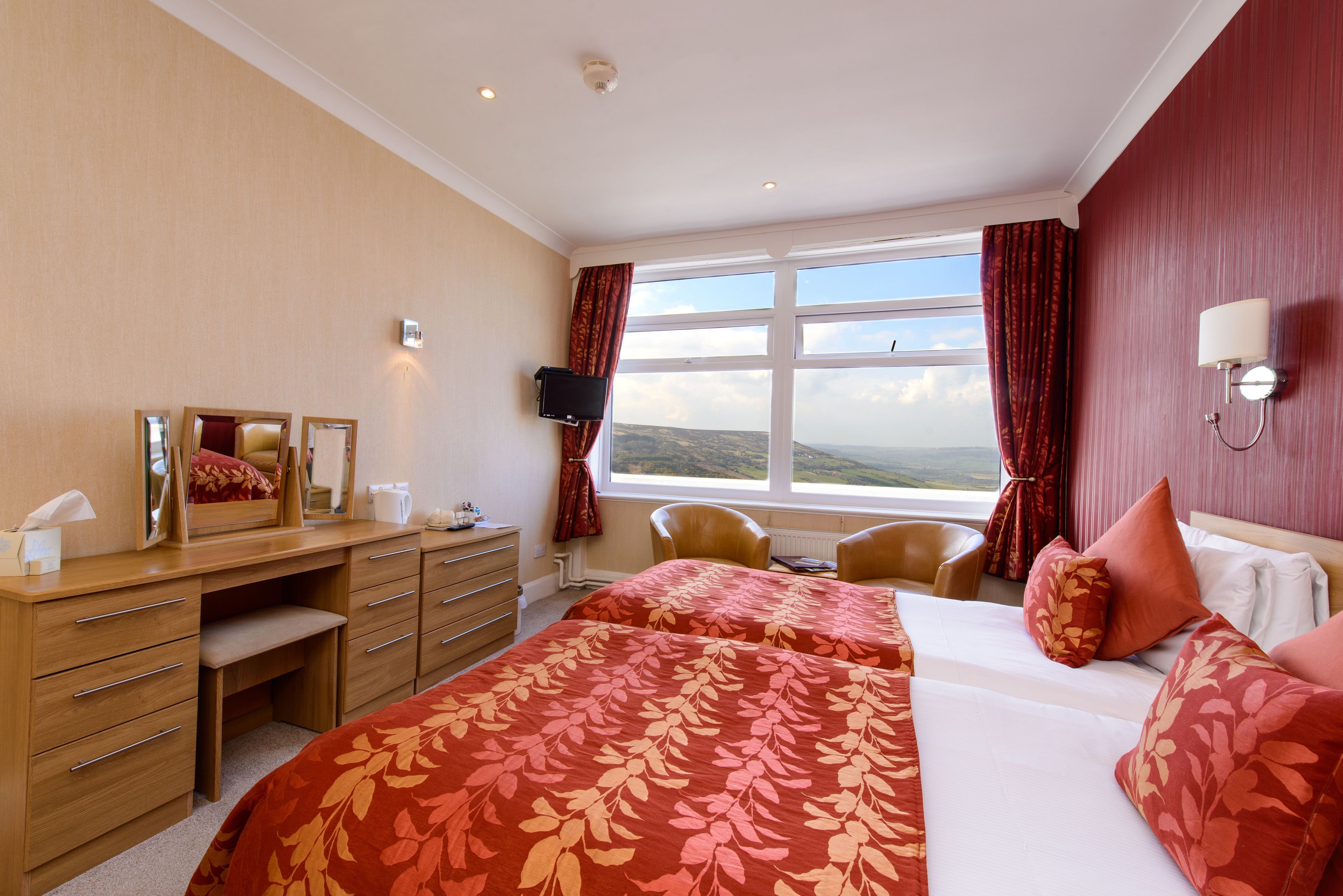 standard twin room | 1 bedroom, iron/ironing board, bed sheets, wheelchair access