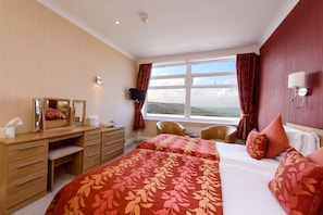 Standard Twin Room | Iron/ironing board, bed sheets, wheelchair access