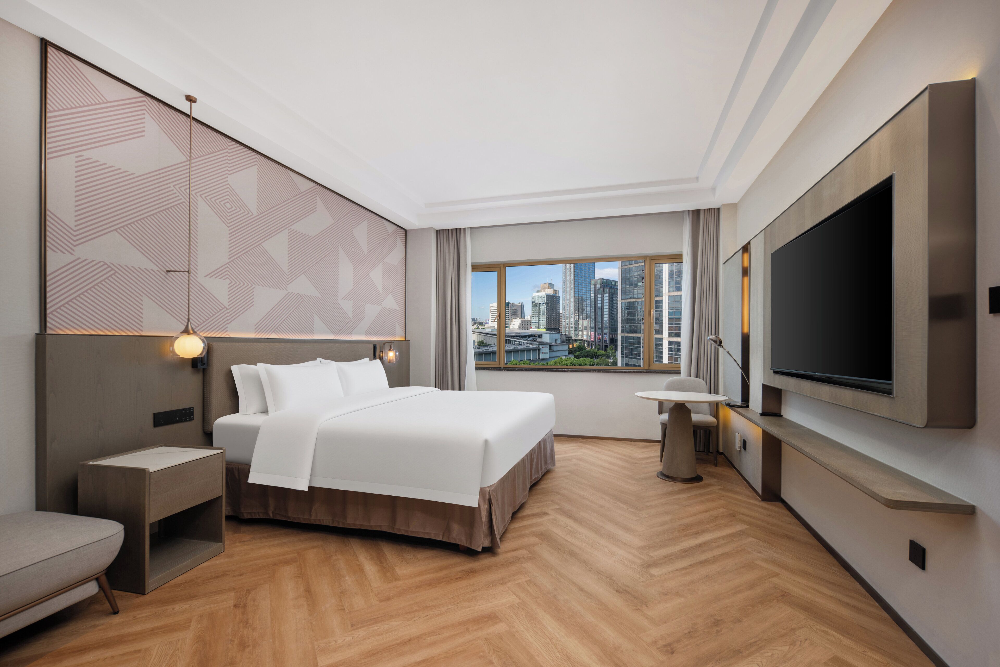 Standard Room, 1 King Bed, Smoking, City View