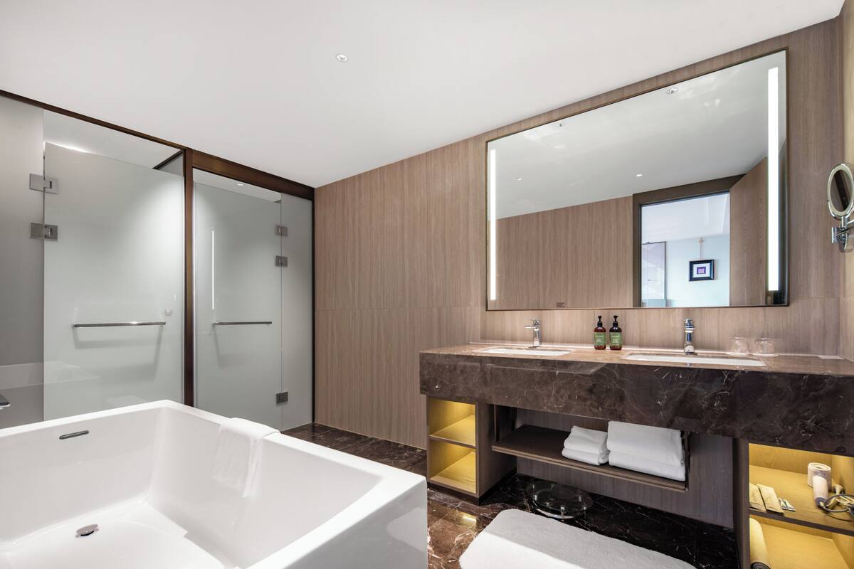 minibar, in-room safe, desk, iron/ironing board